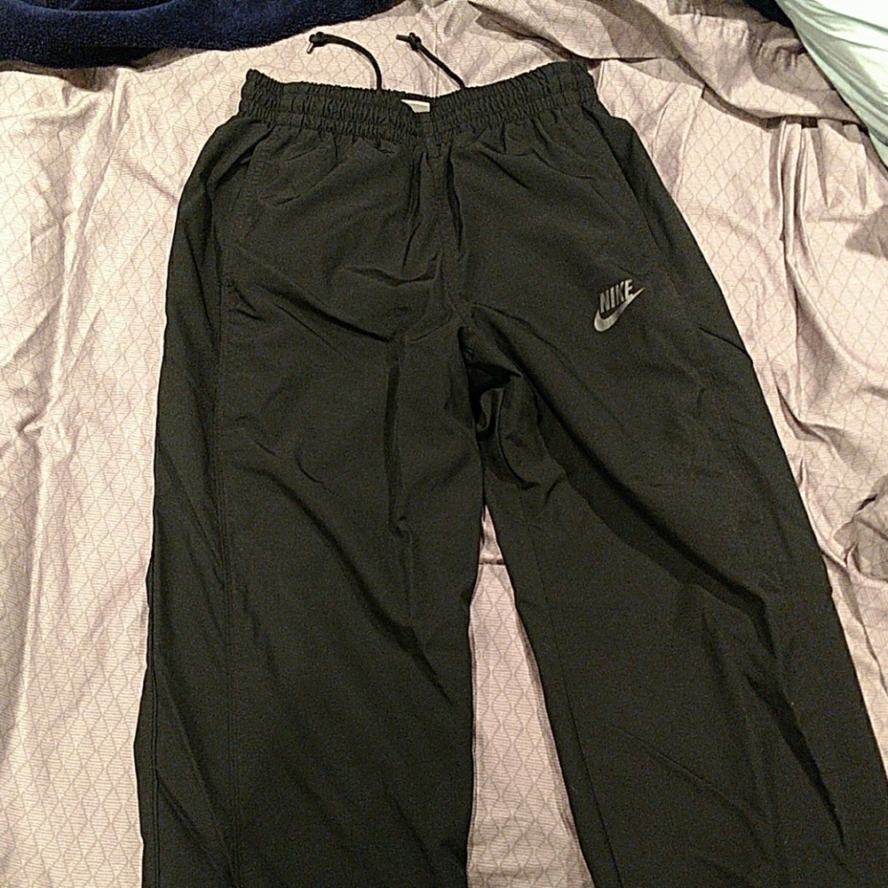 Nike wind breaker pants